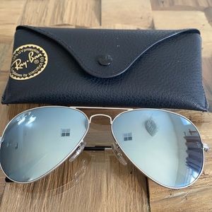 Ray-ban Aviator sunglasses